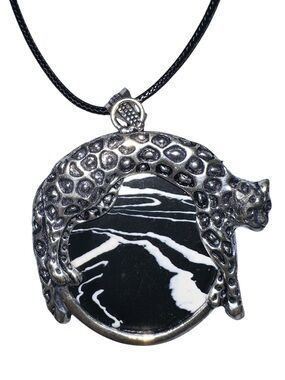 Sterling sliver “BIG CAT” Pendant Necklace with Black & White Stone